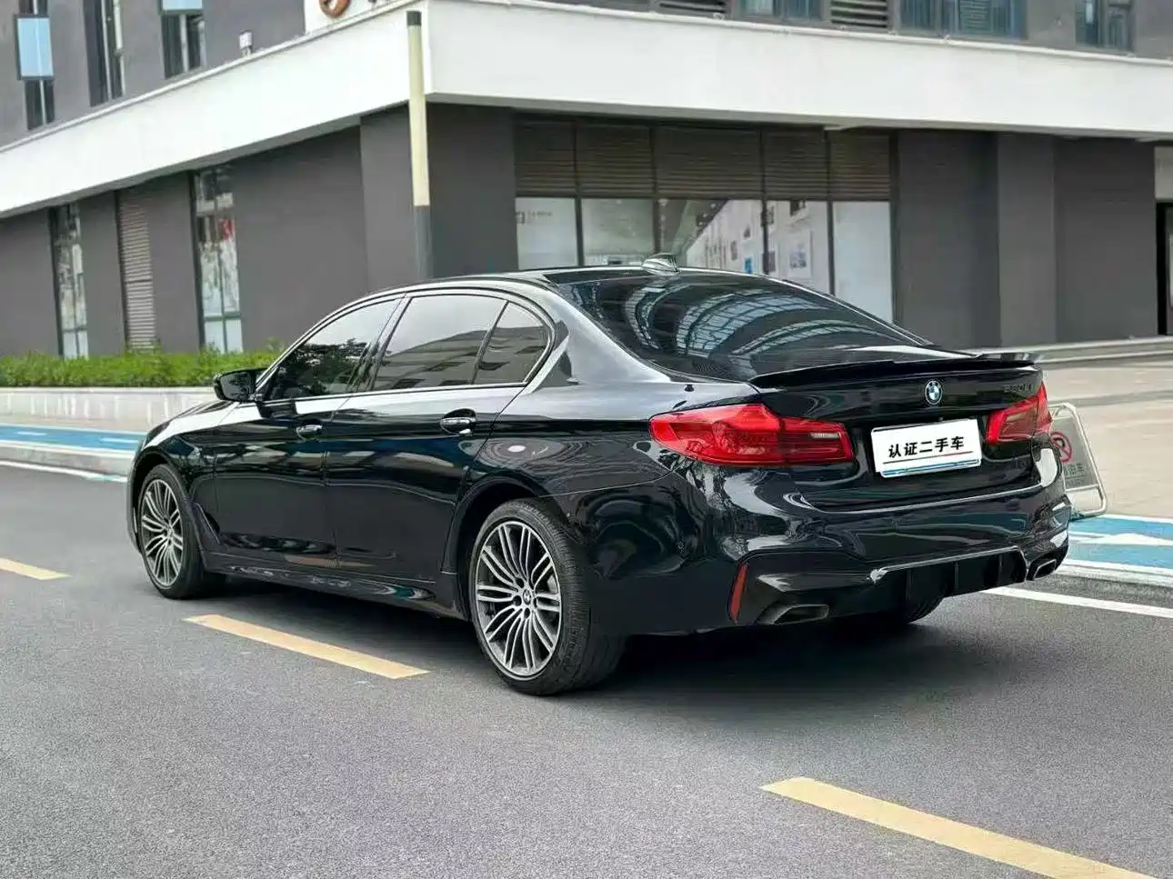 BMW 5 Series 2018 Facelift 530Li Leading M Sport Package фото 3