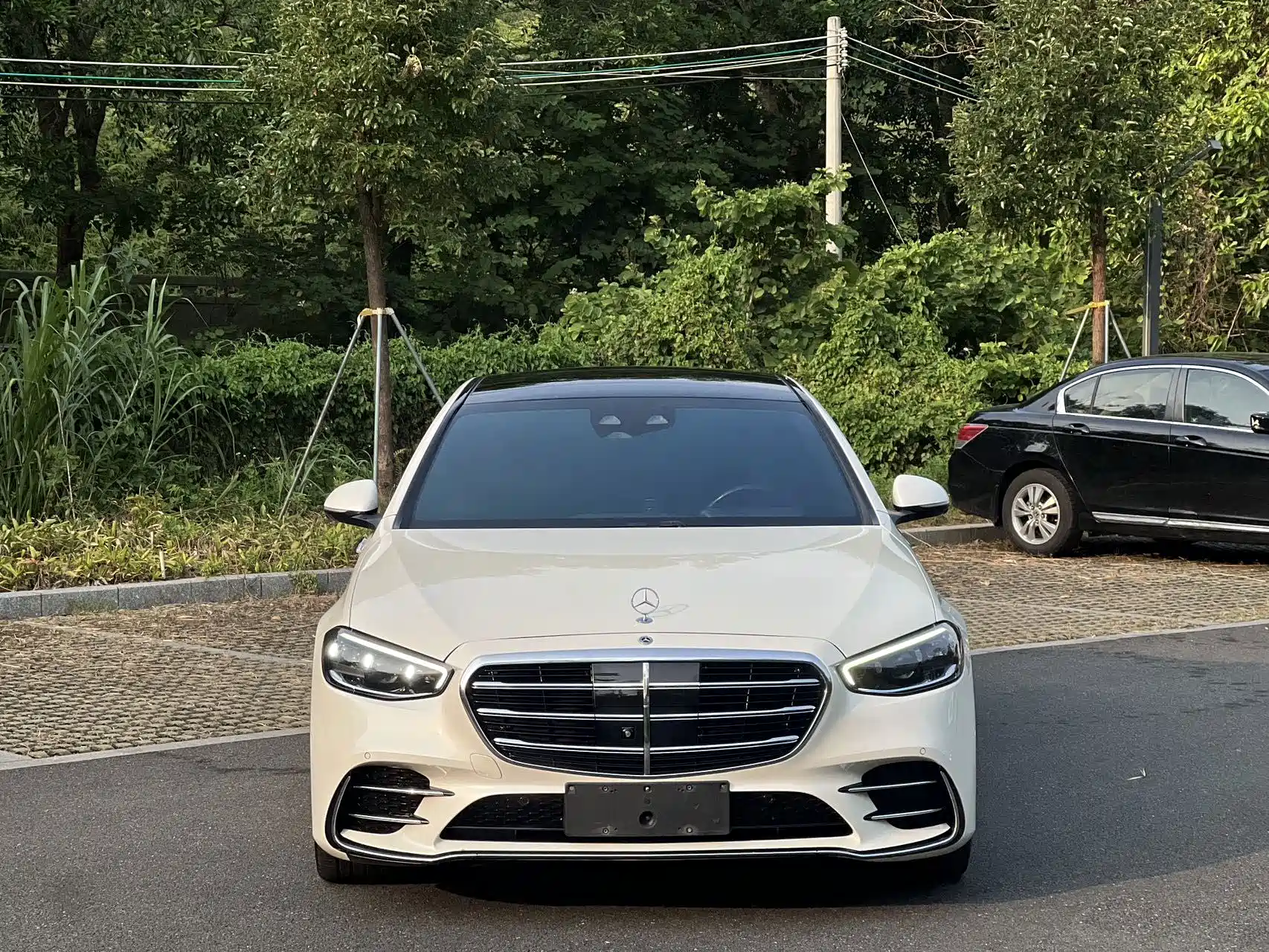 Photo 2 - Mercedes-Benz S-Class