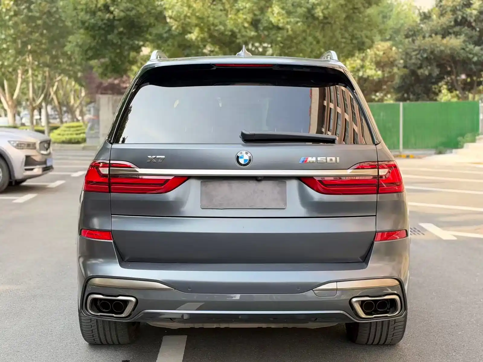 Photo 8 - BMW X7