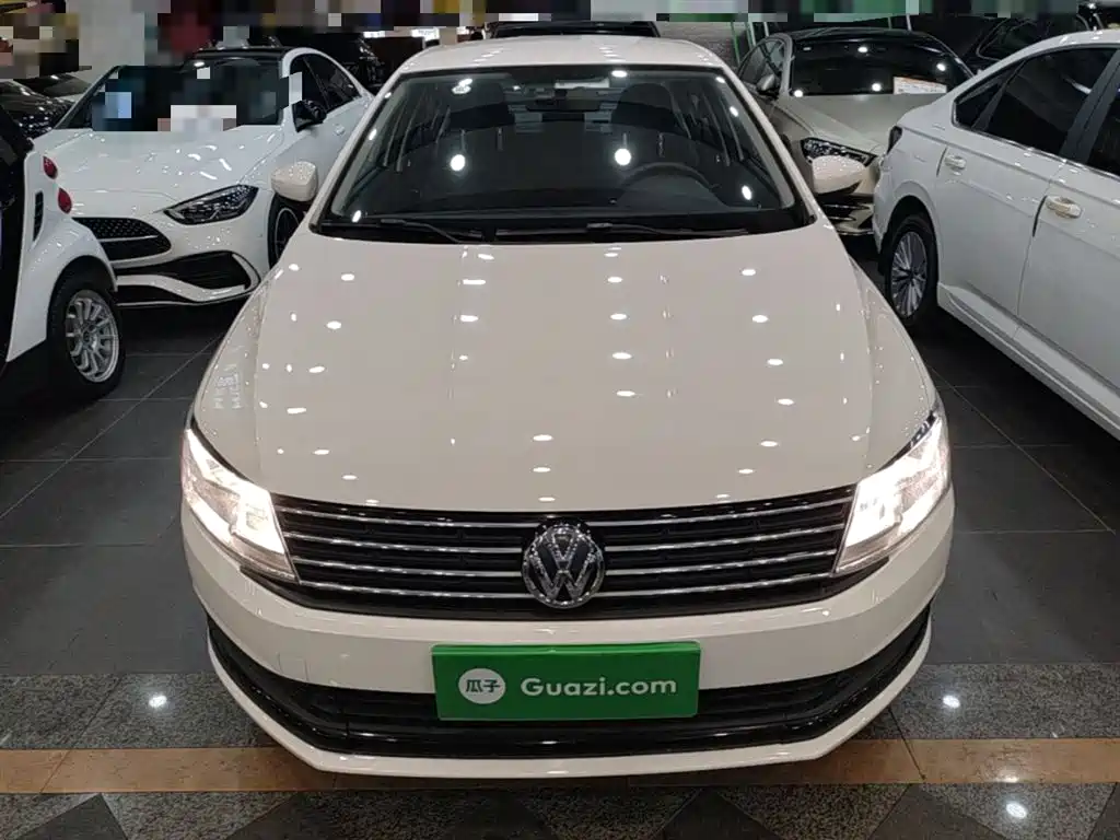 Volkswagen Lavida 2017 1.6L Automatic Trend Edition фото 3