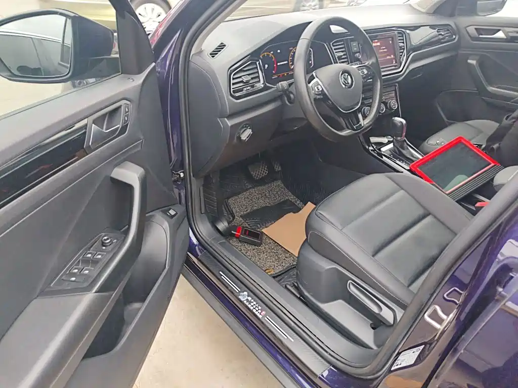 Volkswagen T-Roc, миниатюра 12
