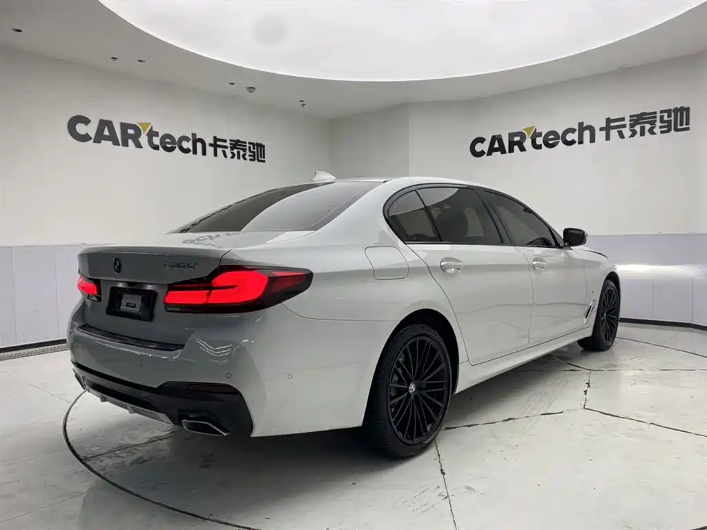 BMW 5 Series 2023 530Li Leading M Sport Package фото 5
