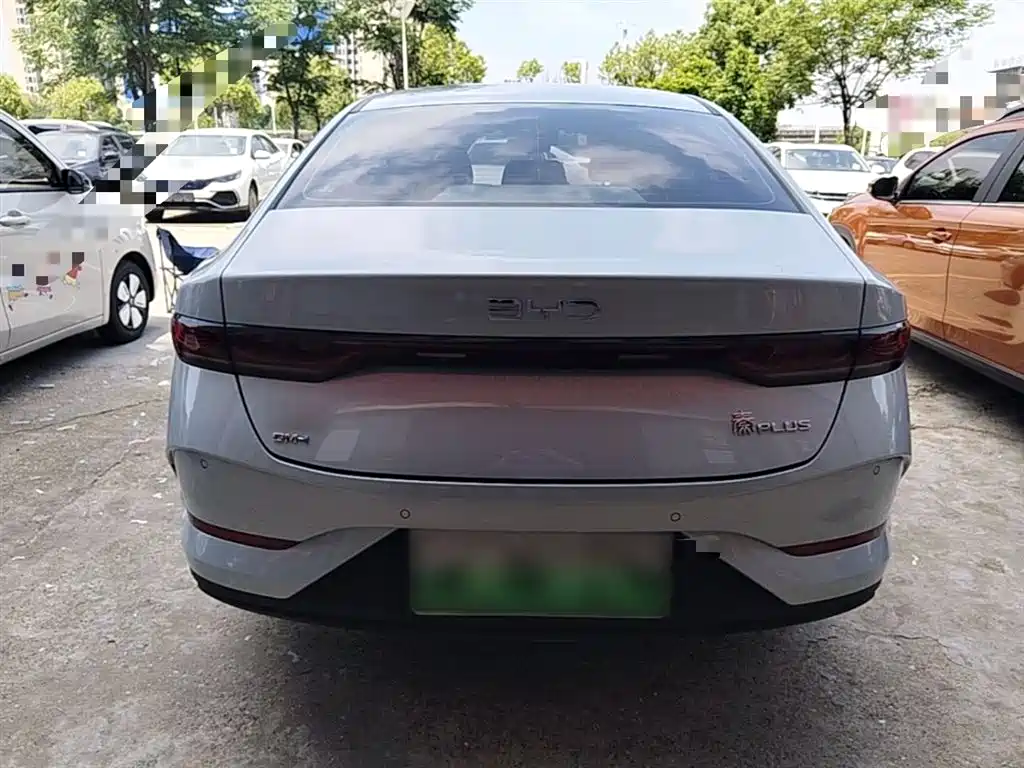 BYD Qin PLUS 2025 DM-i Smart Drive 55KM Leader фото 6