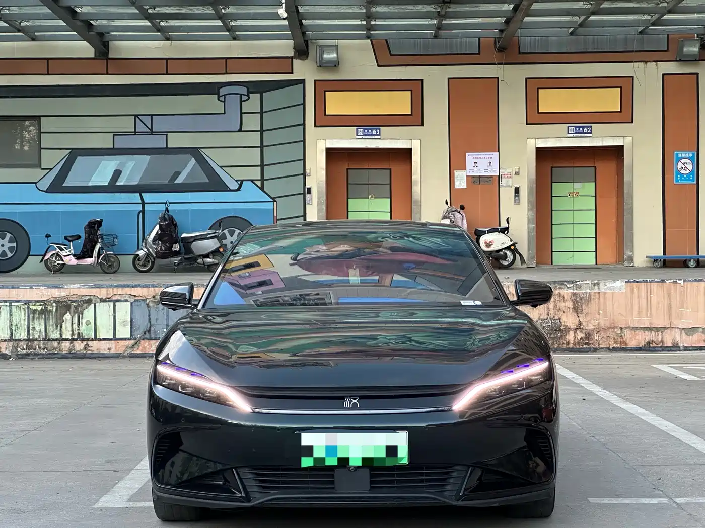 BYD Han 2022 EV 610KM AWD Qianshan Green Limited Edition фото 2