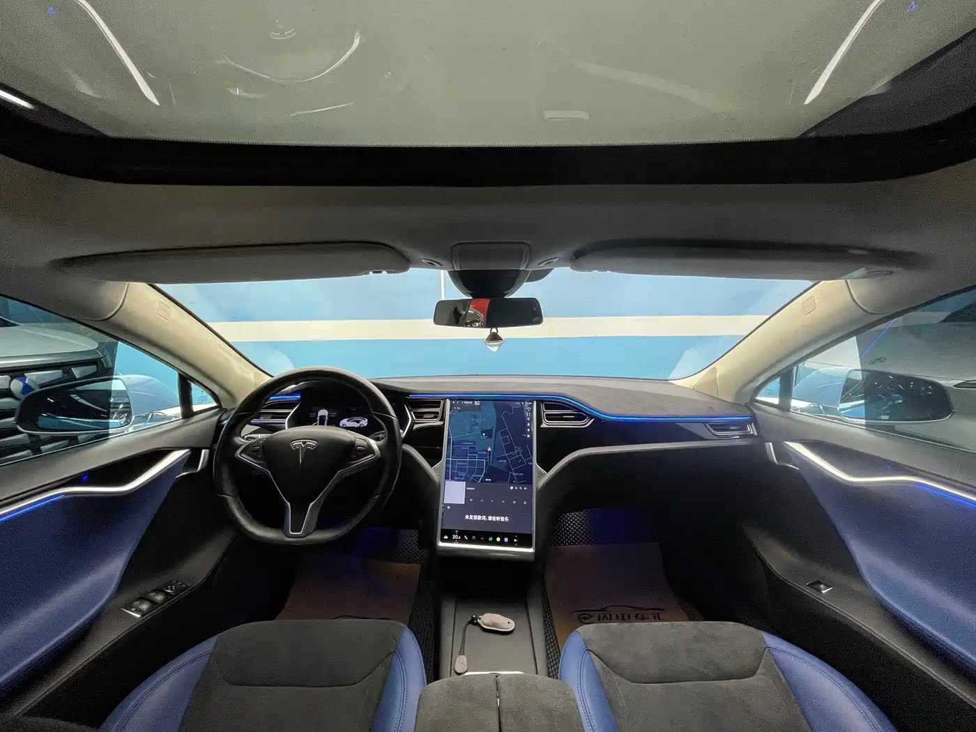 TESLA MODEL S