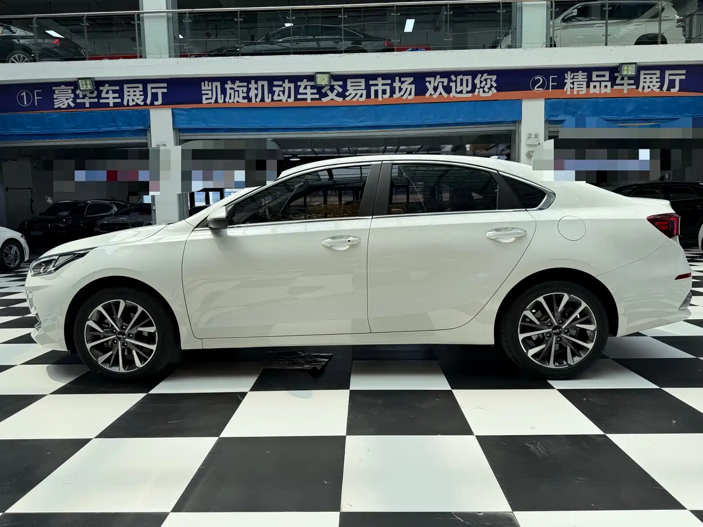 Kia K3 2021 1.5L CVT Fashion Edition фото 6