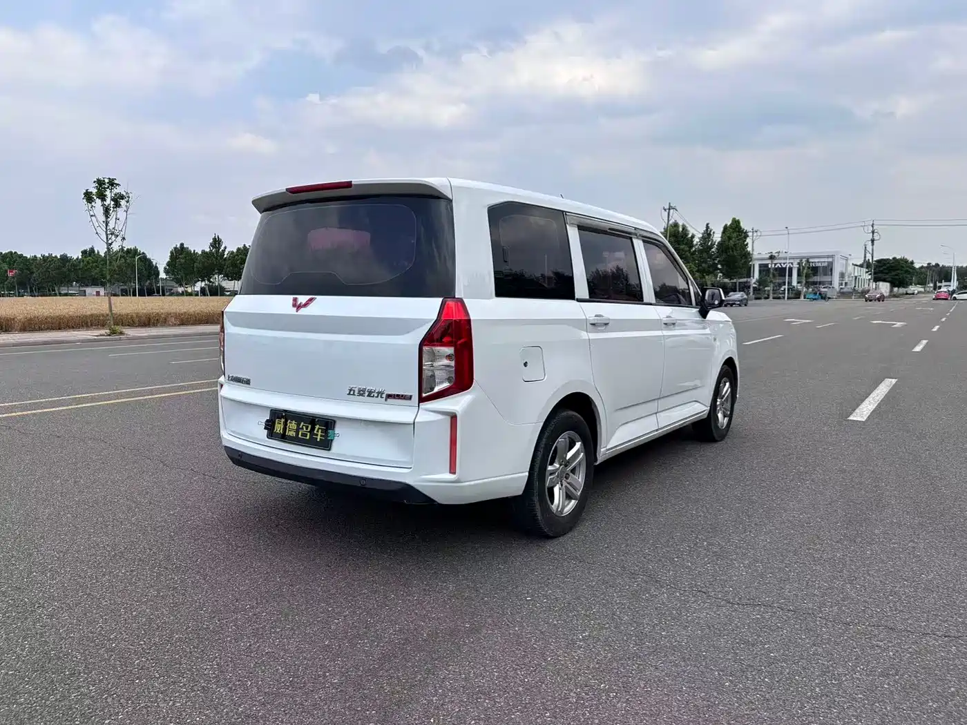 Wuling Motors Wuling Hongguang PLUS 2020 2019 1.5T Manual Comfort 7-Seater