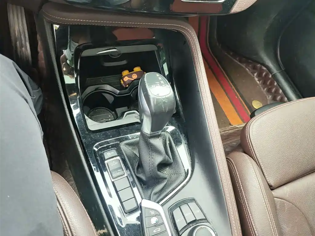 BMW X1 2019 sDrive18Li Premium Model фото 14