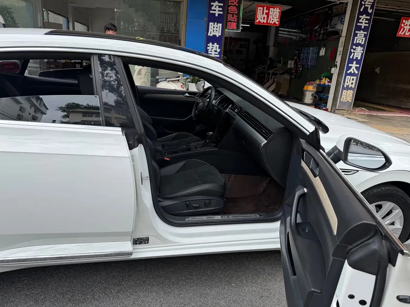Volkswagen FAW-Volkswagen CC 2020 330TSI Elegance Version China VI фото 9