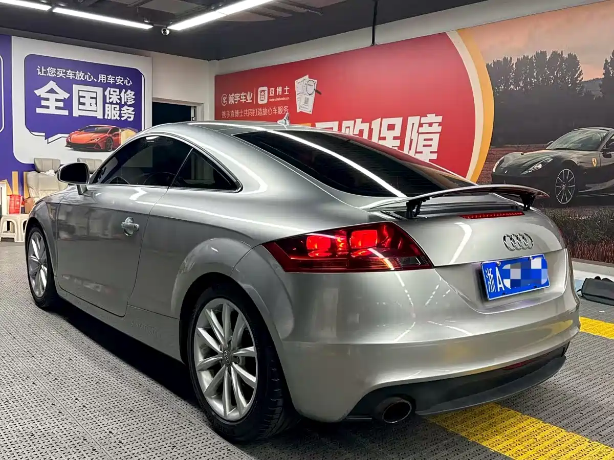 Фото 2 - Audi TT