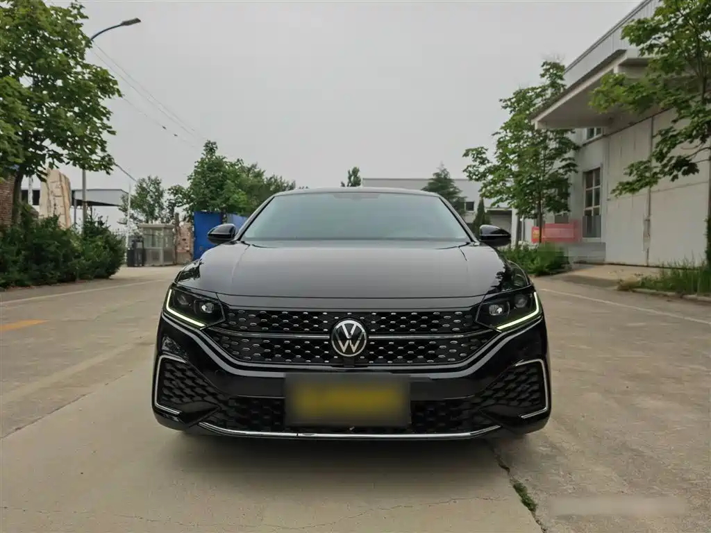 Volkswagen Passat 2023 330TSI Starlight Elite Edition фото 7
