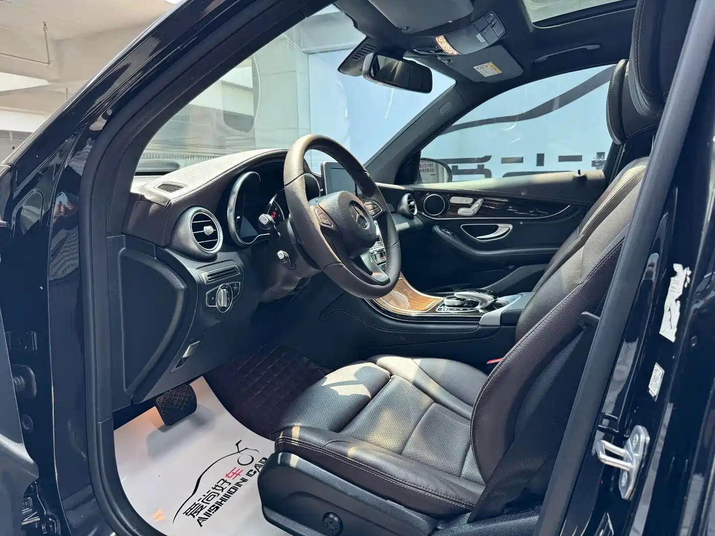 Mercedes-Benz GLC 2019 GLC 260 4MATIC Dynamic фото 8