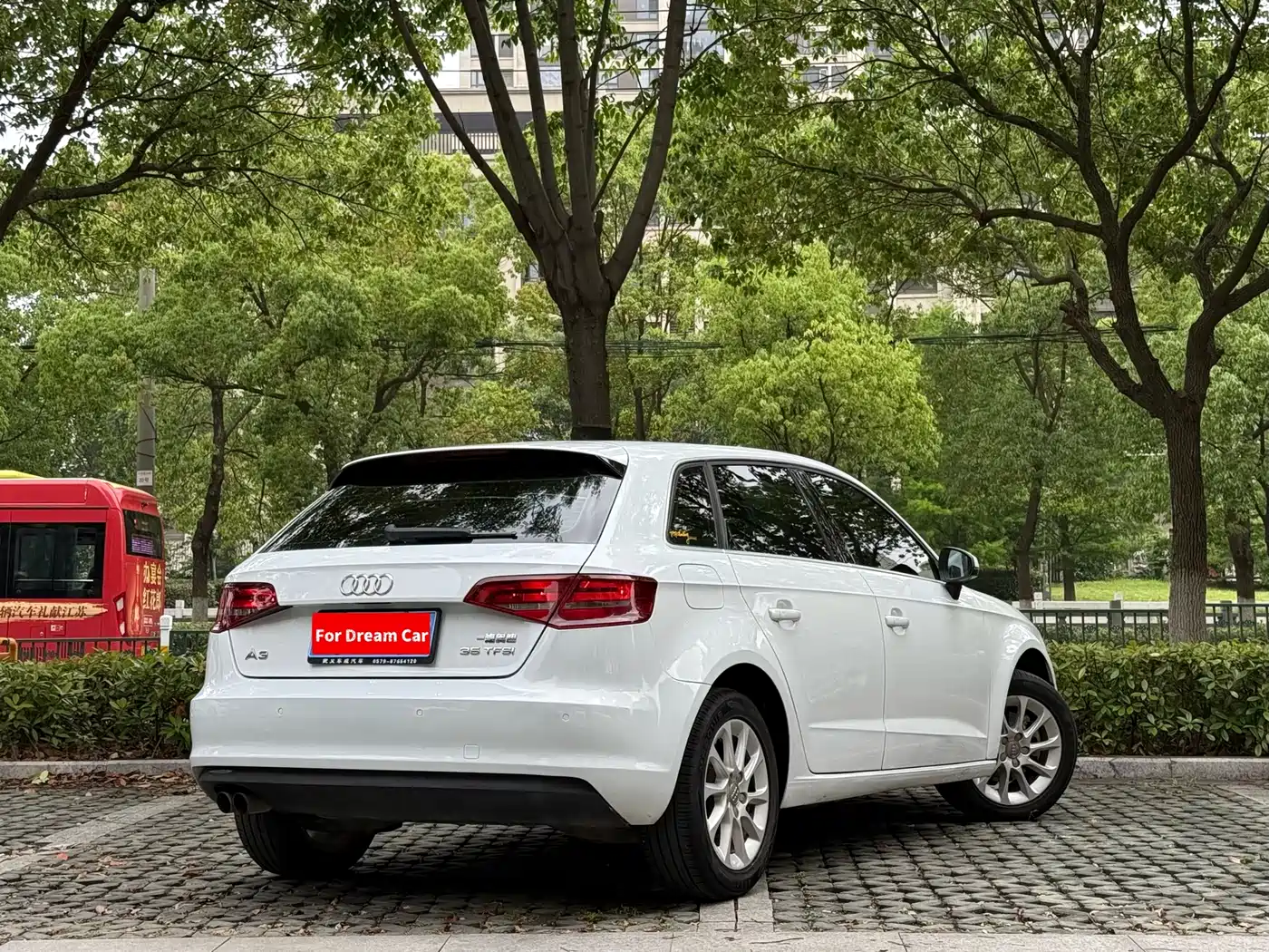 Audi A3 2014 Sportback 35 TFSI Automatic Fashion фото 6