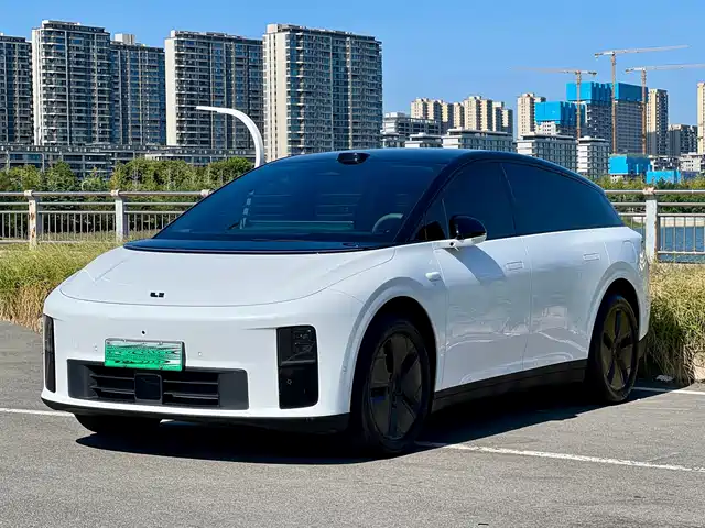 Li Auto i6 Моноприводный, Стандарт