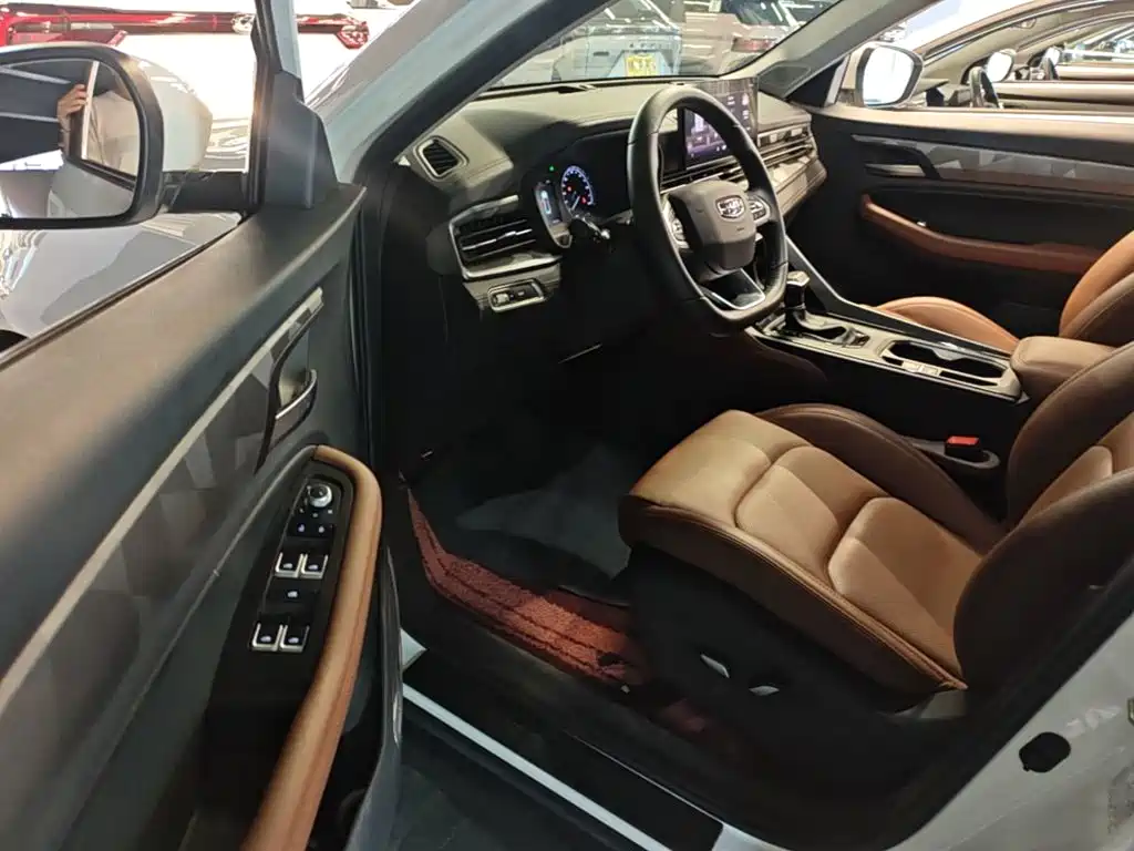 Photo 16 - Geely Emgrand X6