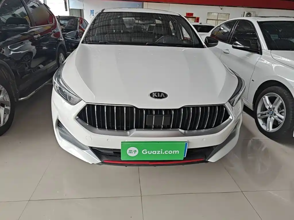 Photo 3 - Kia K3