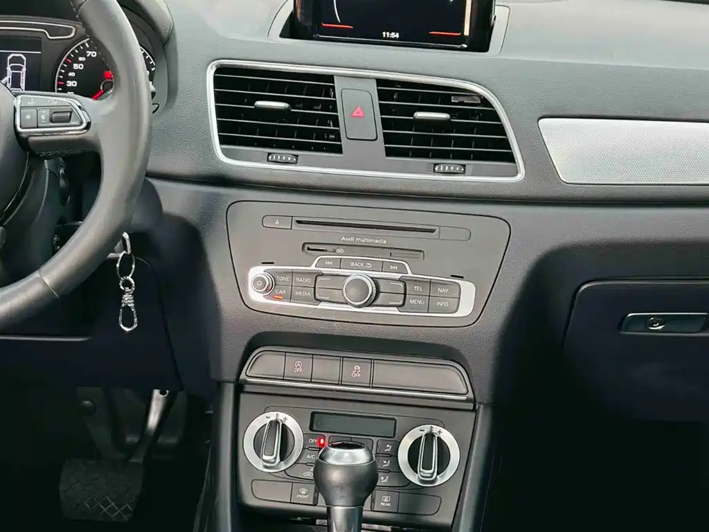 Audi Q3 2015 30 TFSI Comfort фото 18