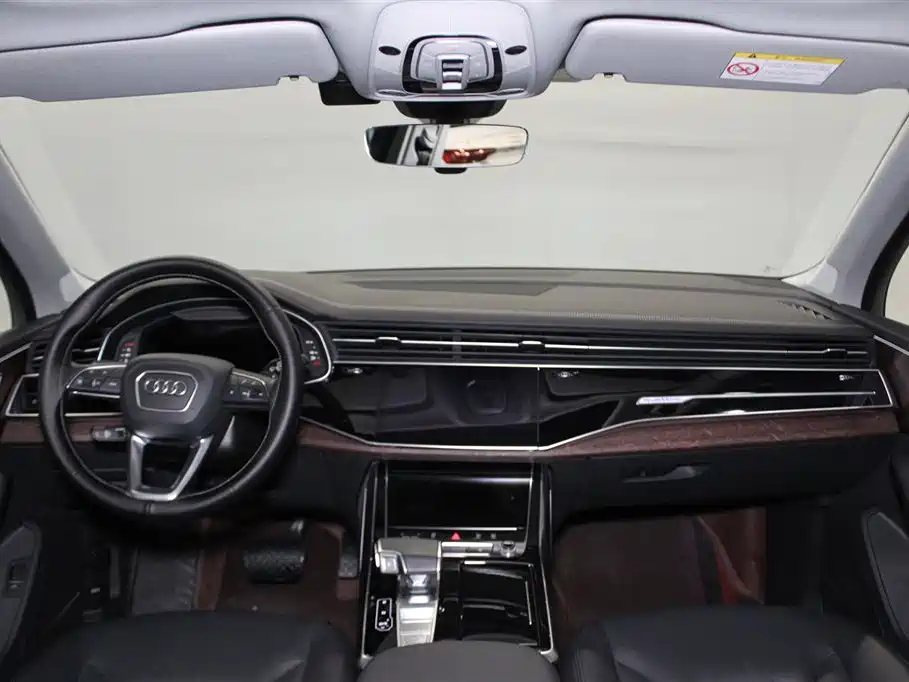 Audi Q7 2023 55 TFSI quattro S line Sport фото 10