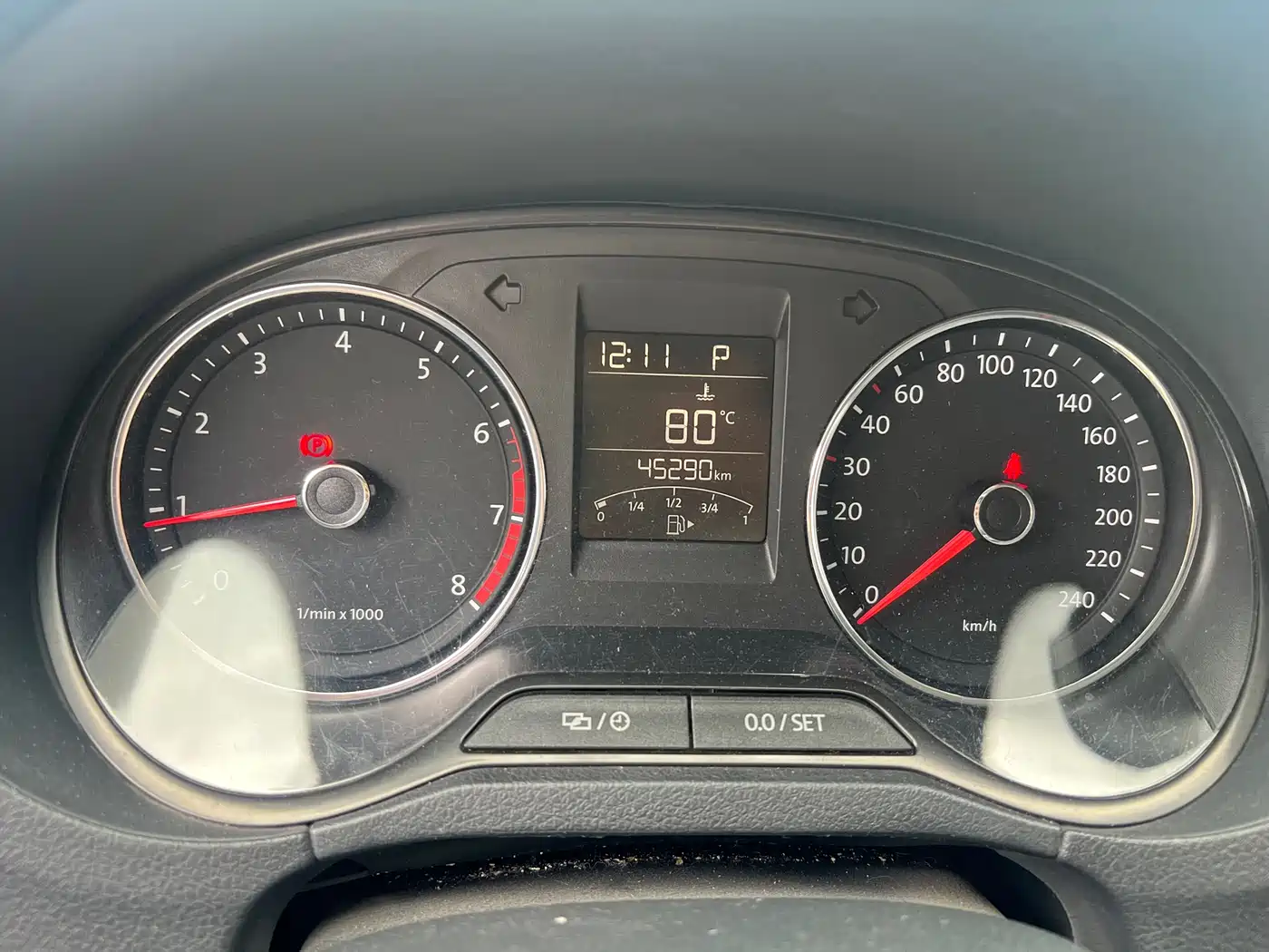Volkswagen Polo 2014 1.6L Cross Polo Automatic фото 6