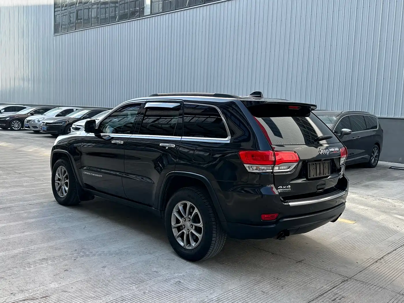 Фото 6 - Jeep Grand Cherokee (Import)