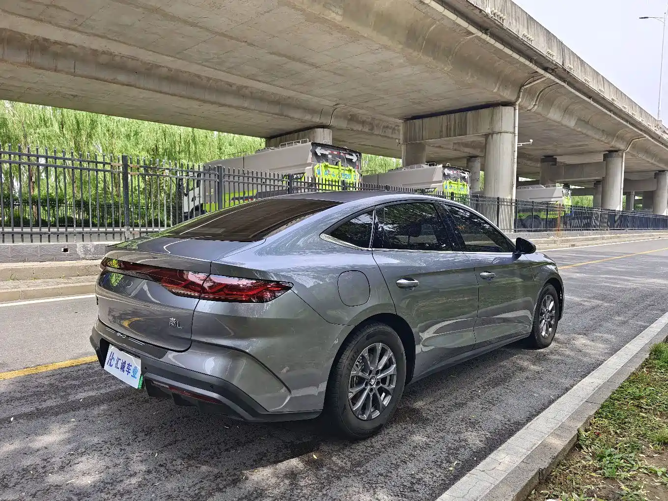 BYD Qin L 2024 DM-i 80KM Leading Edition фото 6