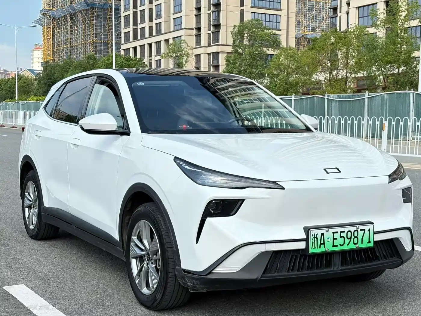 2025 Besturn Yueyi 03