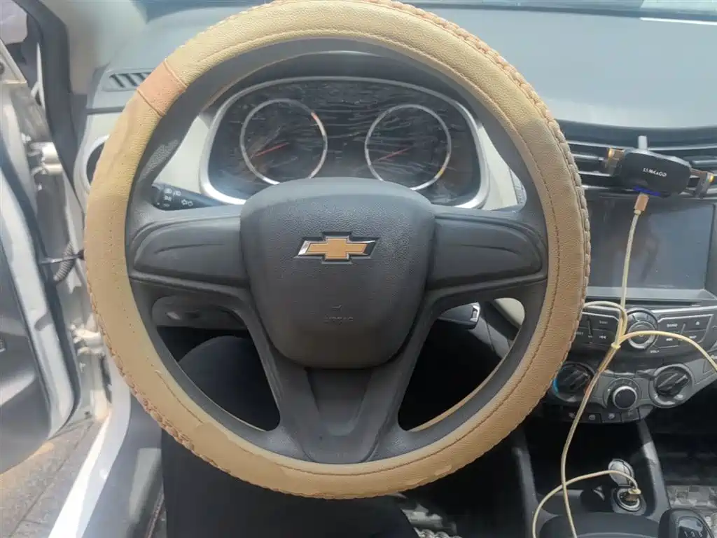 Chevrolet Sail 2015 Sail 3 1.5L Manual Ideal Sunroof Edition фото 11