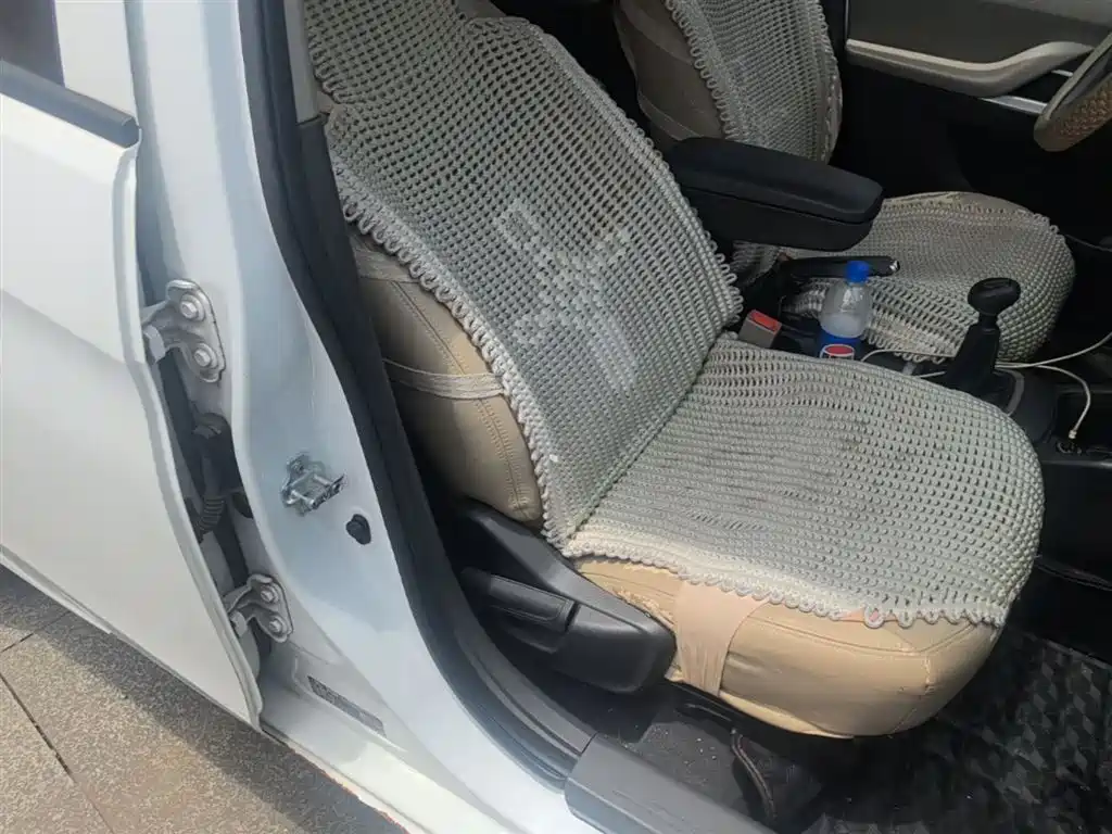 Chevrolet Sail 2015 Sail 3 1.5L Manual Ideal Sunroof Edition фото 25