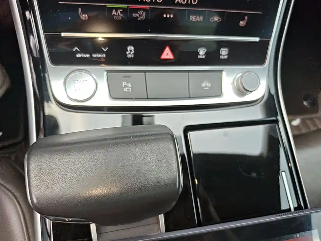 Audi A8 2018 A8L 55 TFSI quattro Launch Elite фото 14
