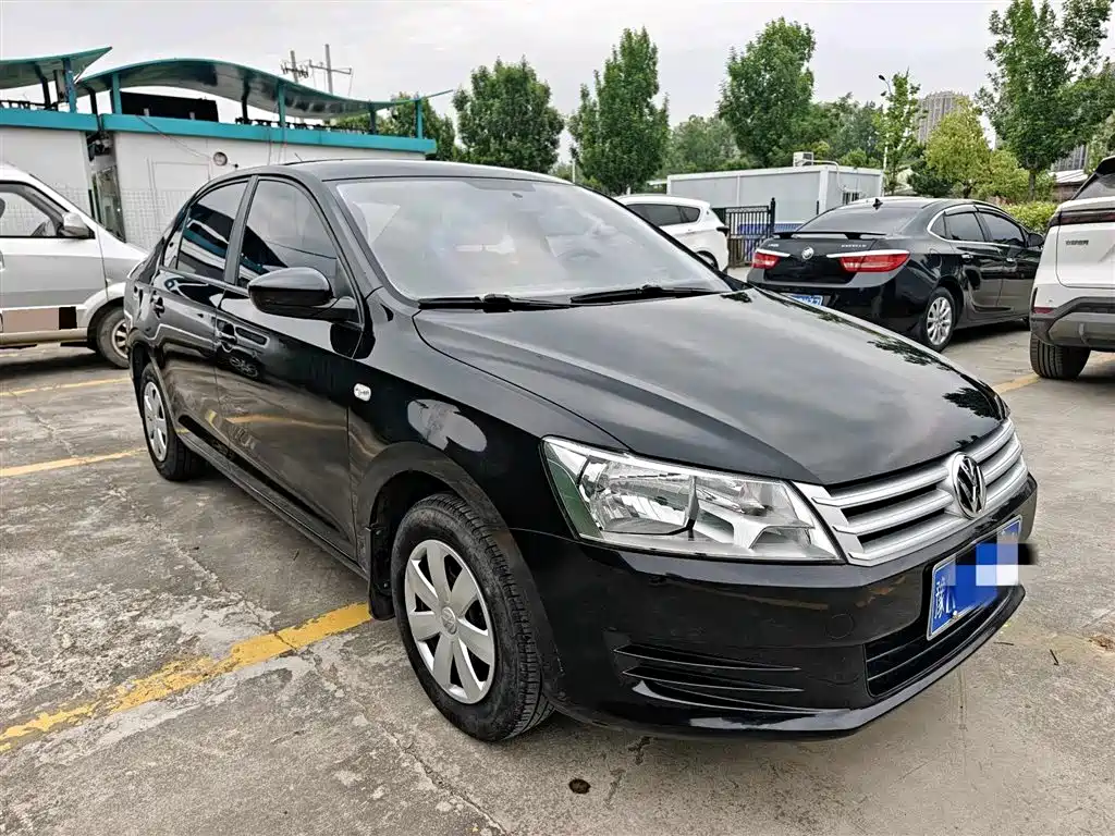 Volkswagen Santana 2013 1.6L Manual Trend Edition фото 3
