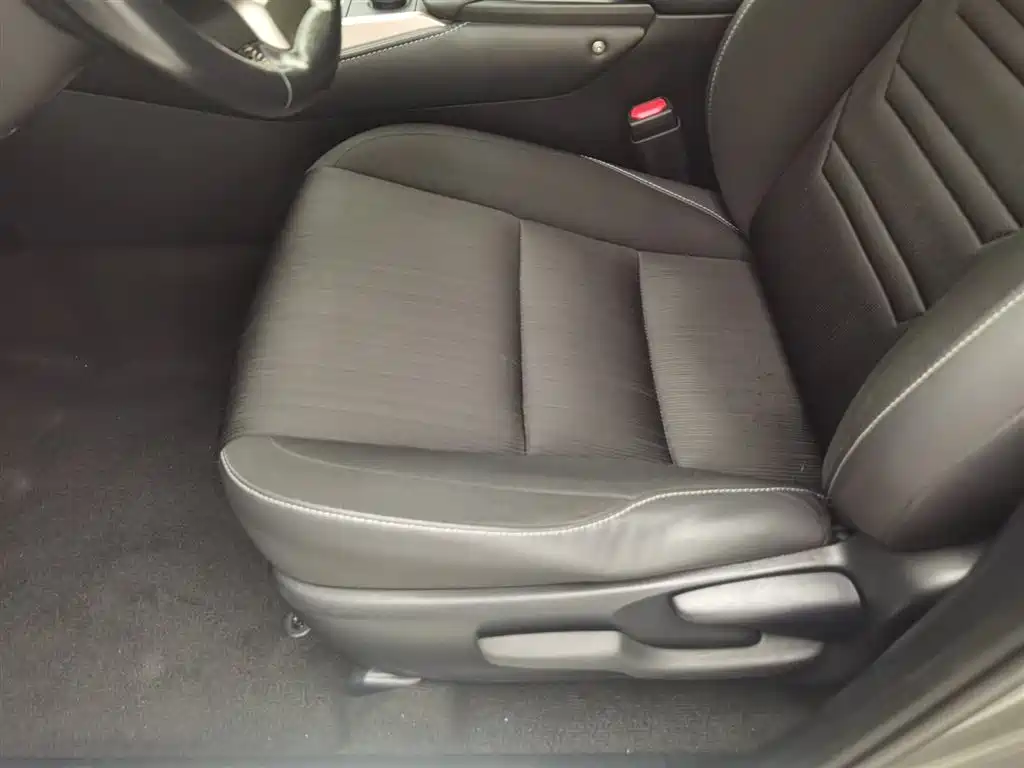 Lexus NX 2015 200 FWD Premium фото 20