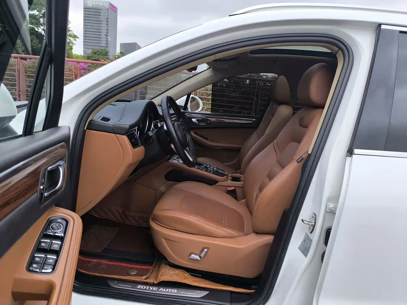 Zotye SR9 2017 2017 2.0T Auto Ultimate Dream Edition