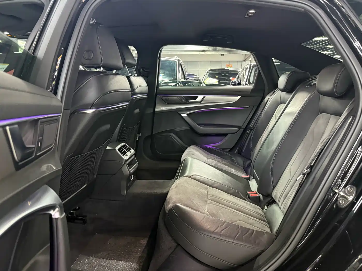 Audi A6L 2022 40 TFSI Luxury Dynamic фото 15