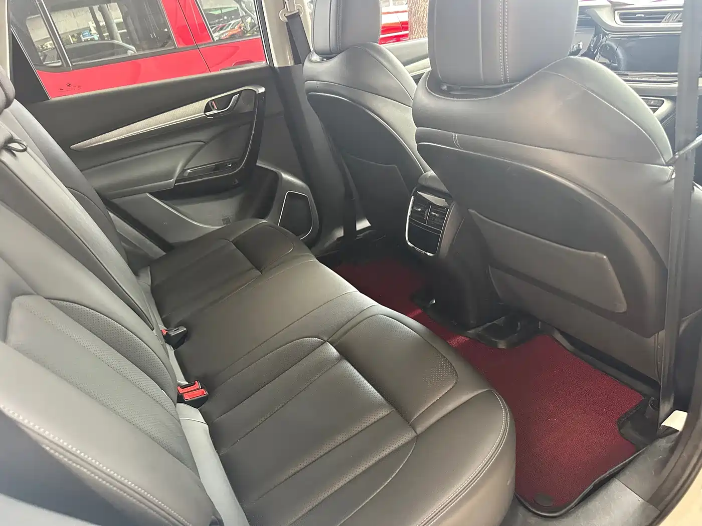 Dongfeng Aeolus Dongfeng Fengshen AX7 2019 2019 1.6T Auto AI Navigation Type China V