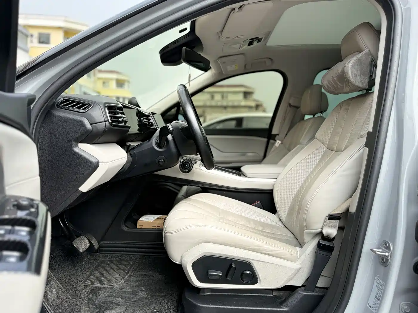 NIO ES8 2018 2018 355KM Base Model 7-Seater Version