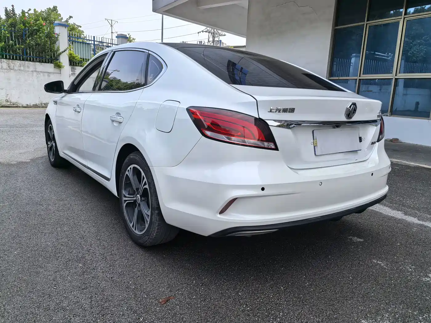 MG MG6 2018 2017 20T Automatic Luxury Smart Connect Version (China V)