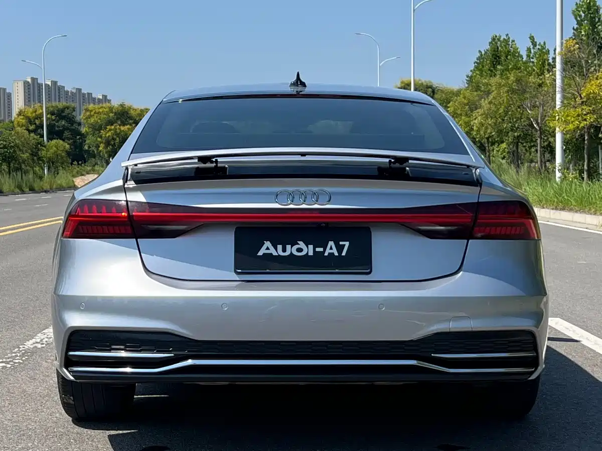 Фото 4 - Audi A7
