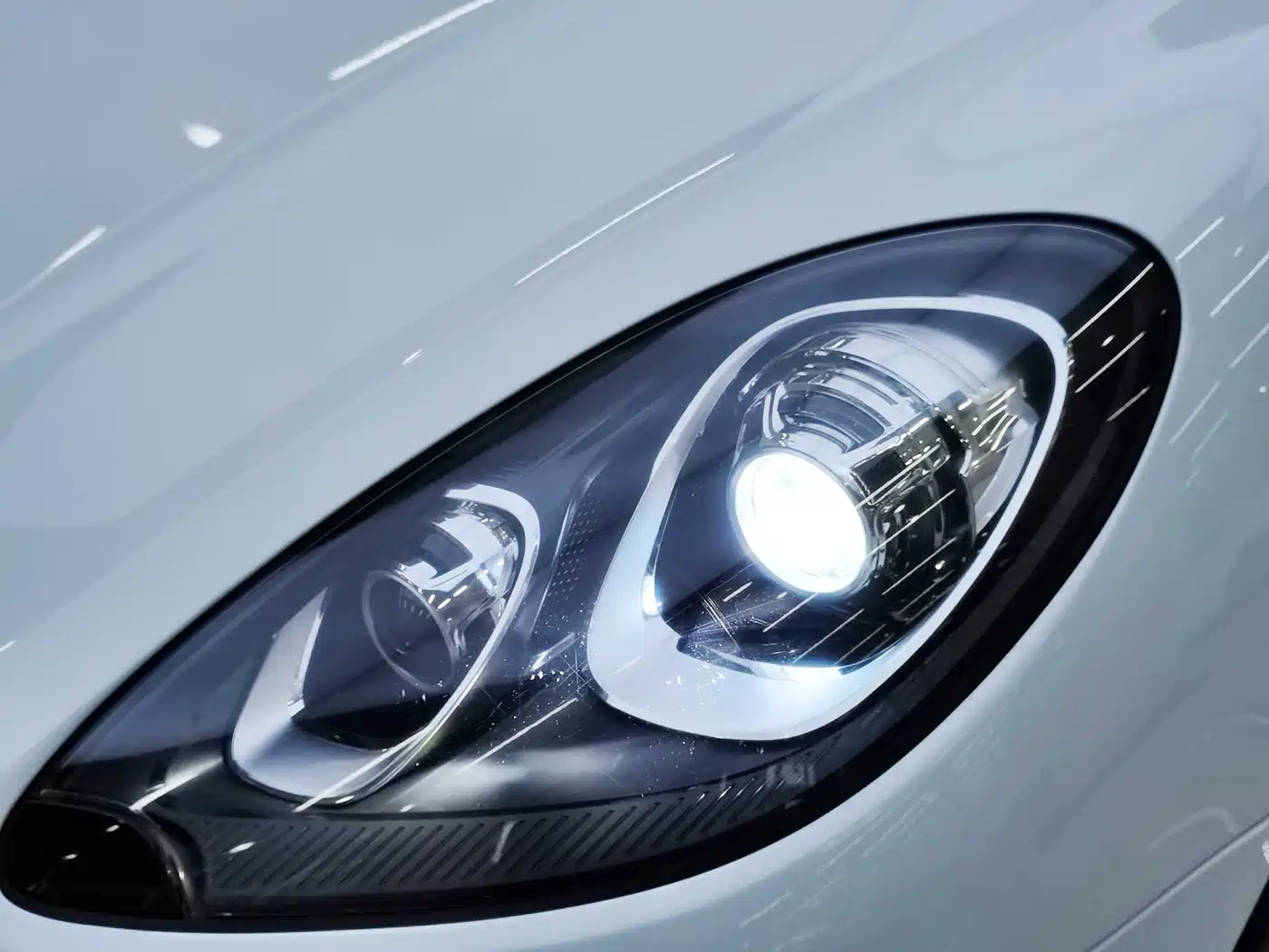Porsche Macan 2017 Macan 2.0T фото 21