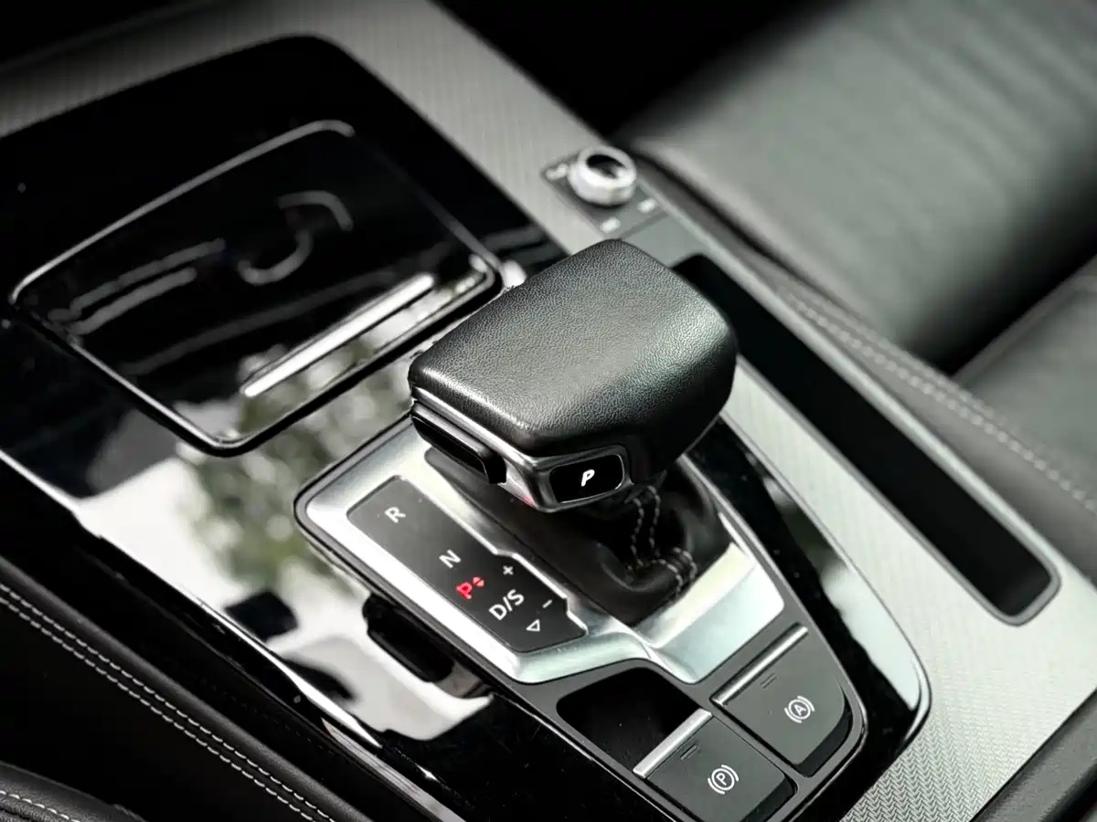 Audi Q5L 2023 45T Luxury Dynamic фото 14