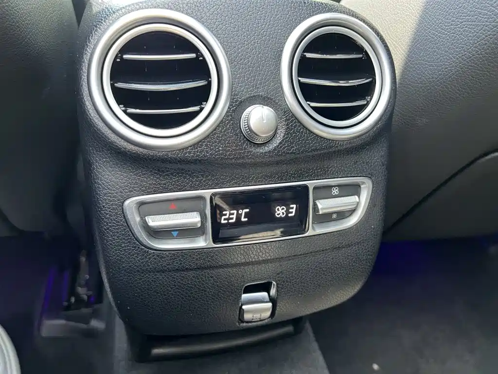 Mercedes-Benz GLC 2021 GLC 300 L 4MATIC Sporty фото 9
