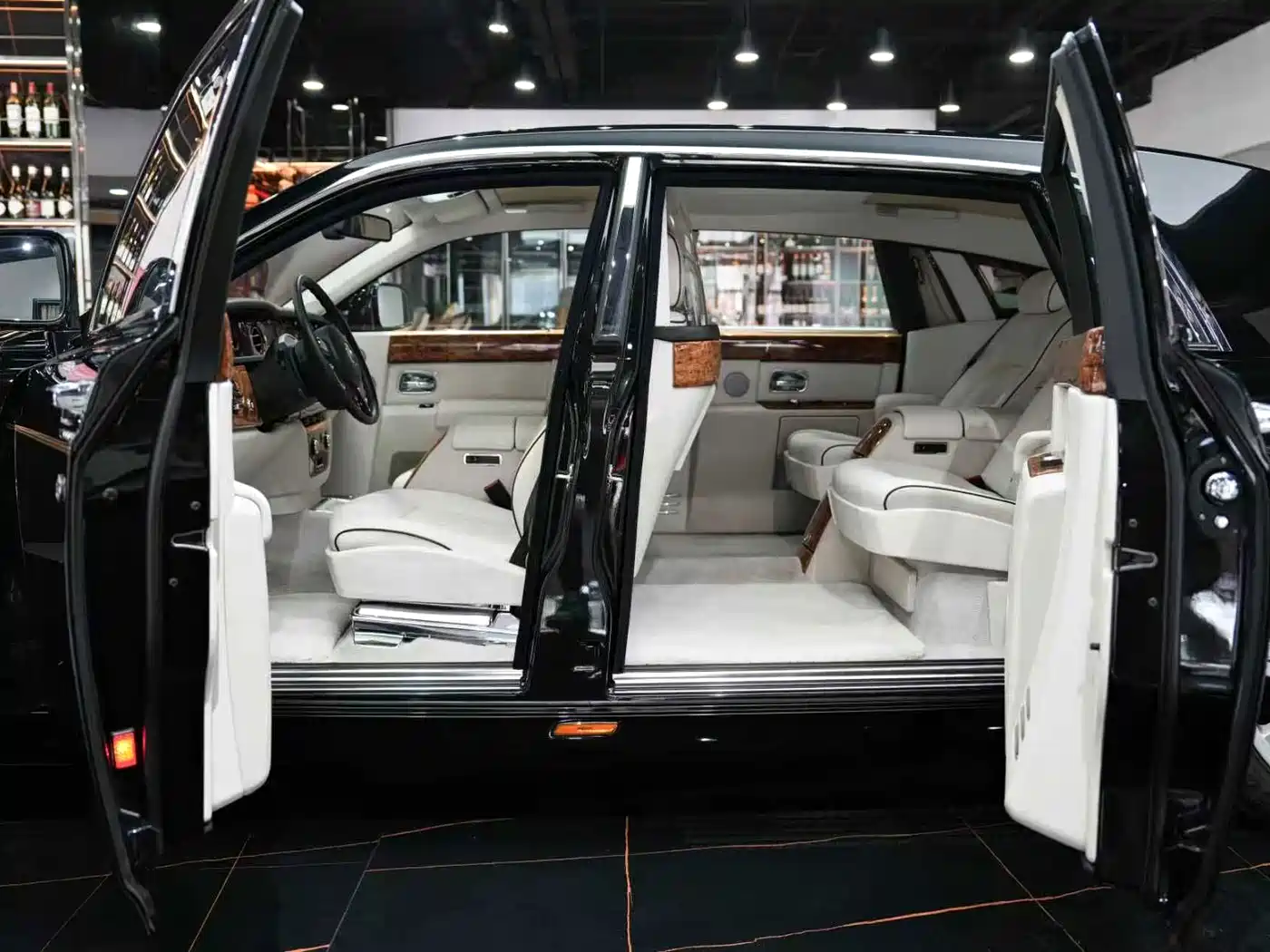 Rolls-Royce Phantom 2011 2006 6.7L Extended Wheelbase EWB