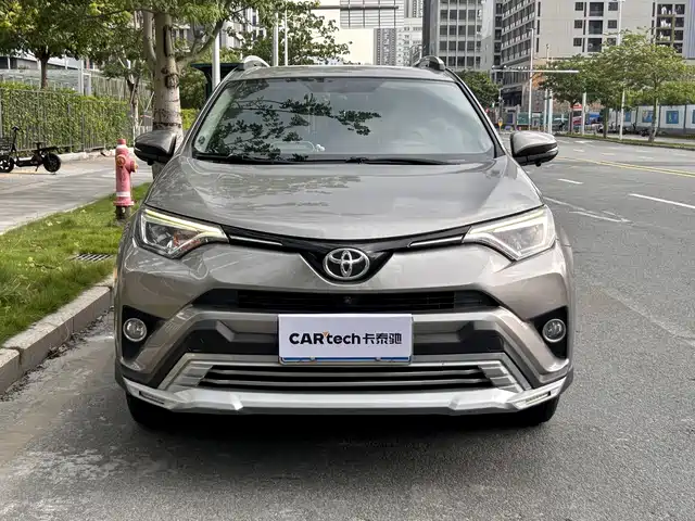 Toyota RAV4 Rongfang 2016 2.0L CVT 2WD Smart (China V) — фото 2