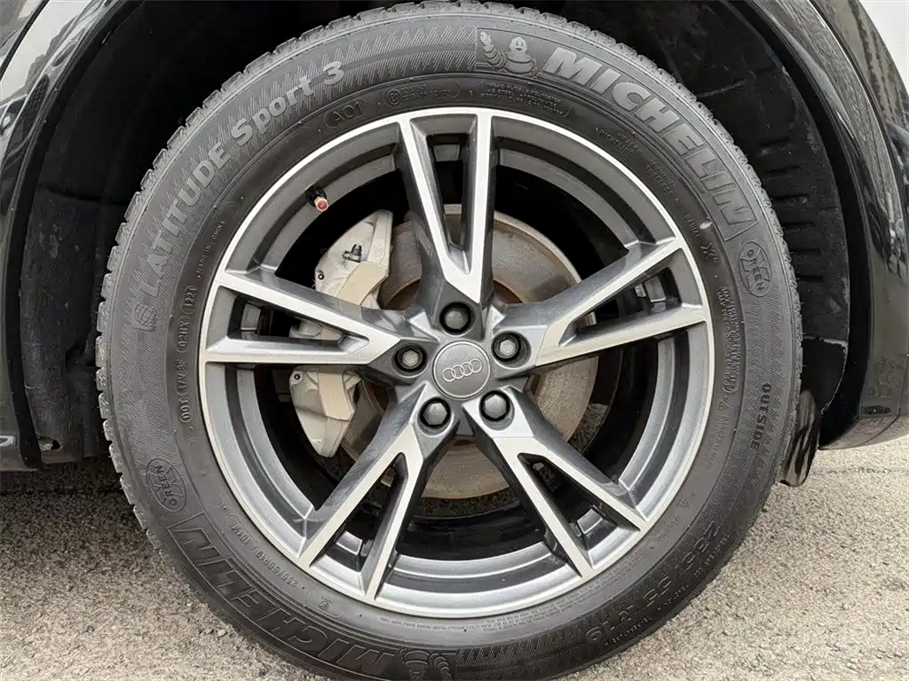 Audi Q5L 2020 40 TFSI Prestige Fashion фото 13