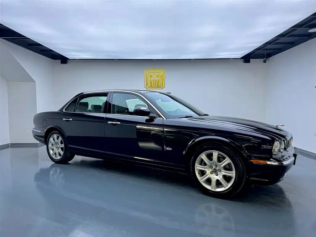 Jaguar XJ 2005 Model XJ8L 4.2 фото 3