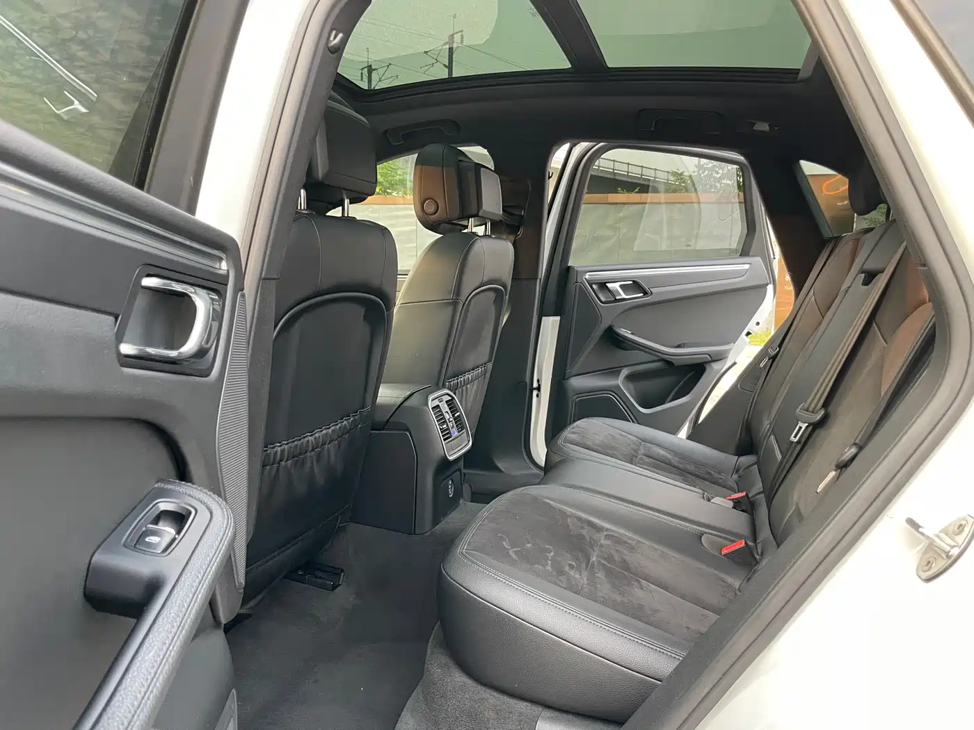 Porsche Macan 2017 Macan 2.0T фото 11
