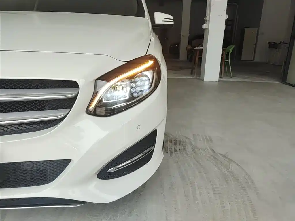 Mercedes-Benz B-Class 2017 B 200 Style фото 24