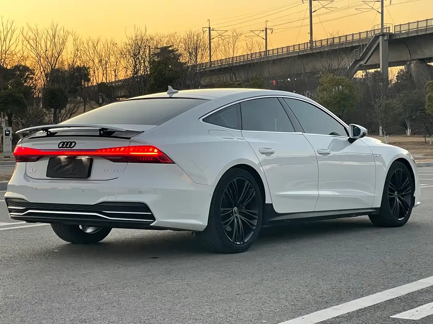 Audi A7 2023 Model 45 TFSI Premium Selection Edition фото 7