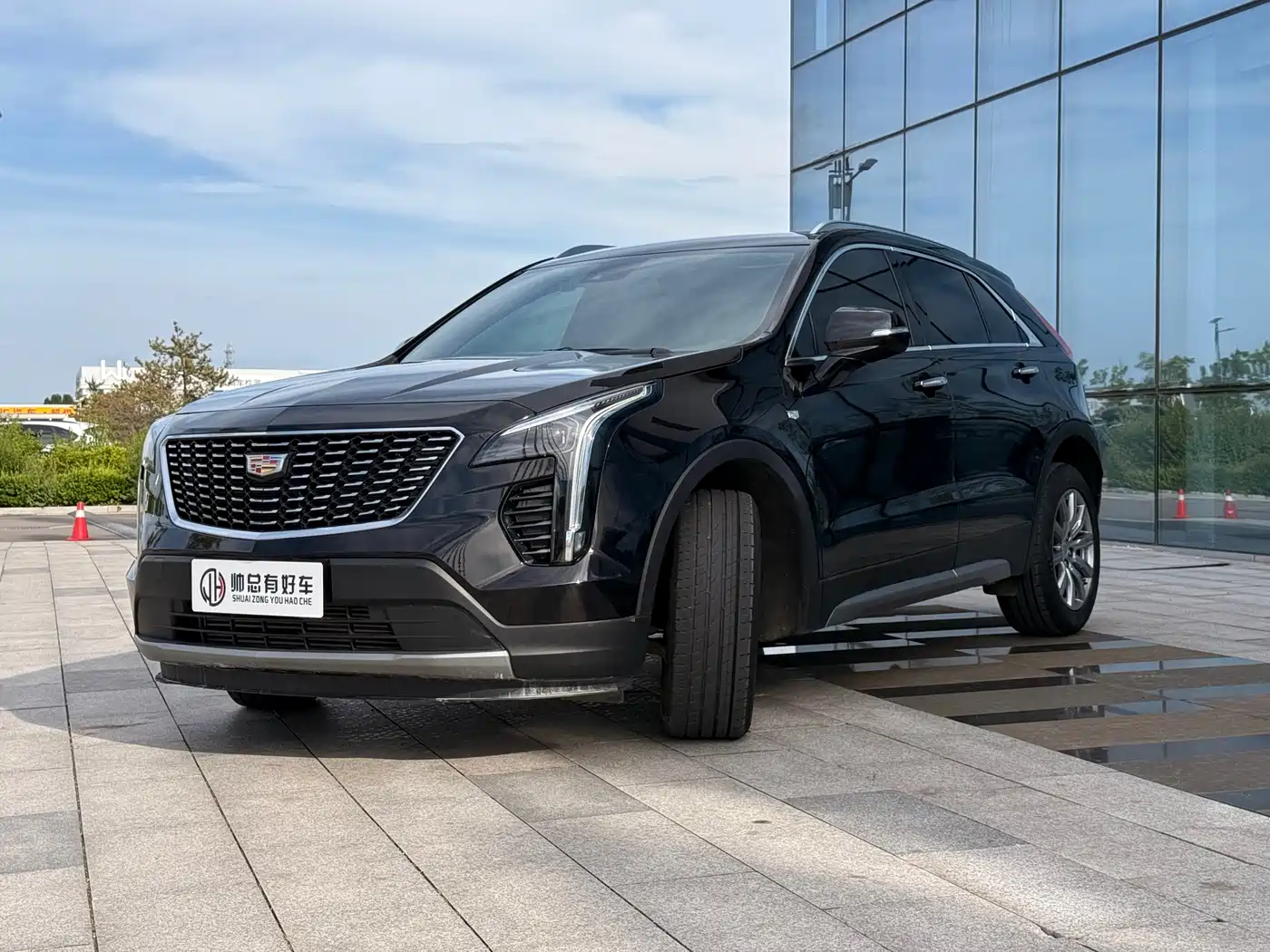 CADILLAC XT4