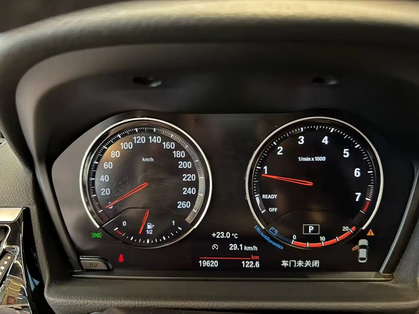 BMW 1 Series 2023 125i M Sport Shadow Edition фото 8