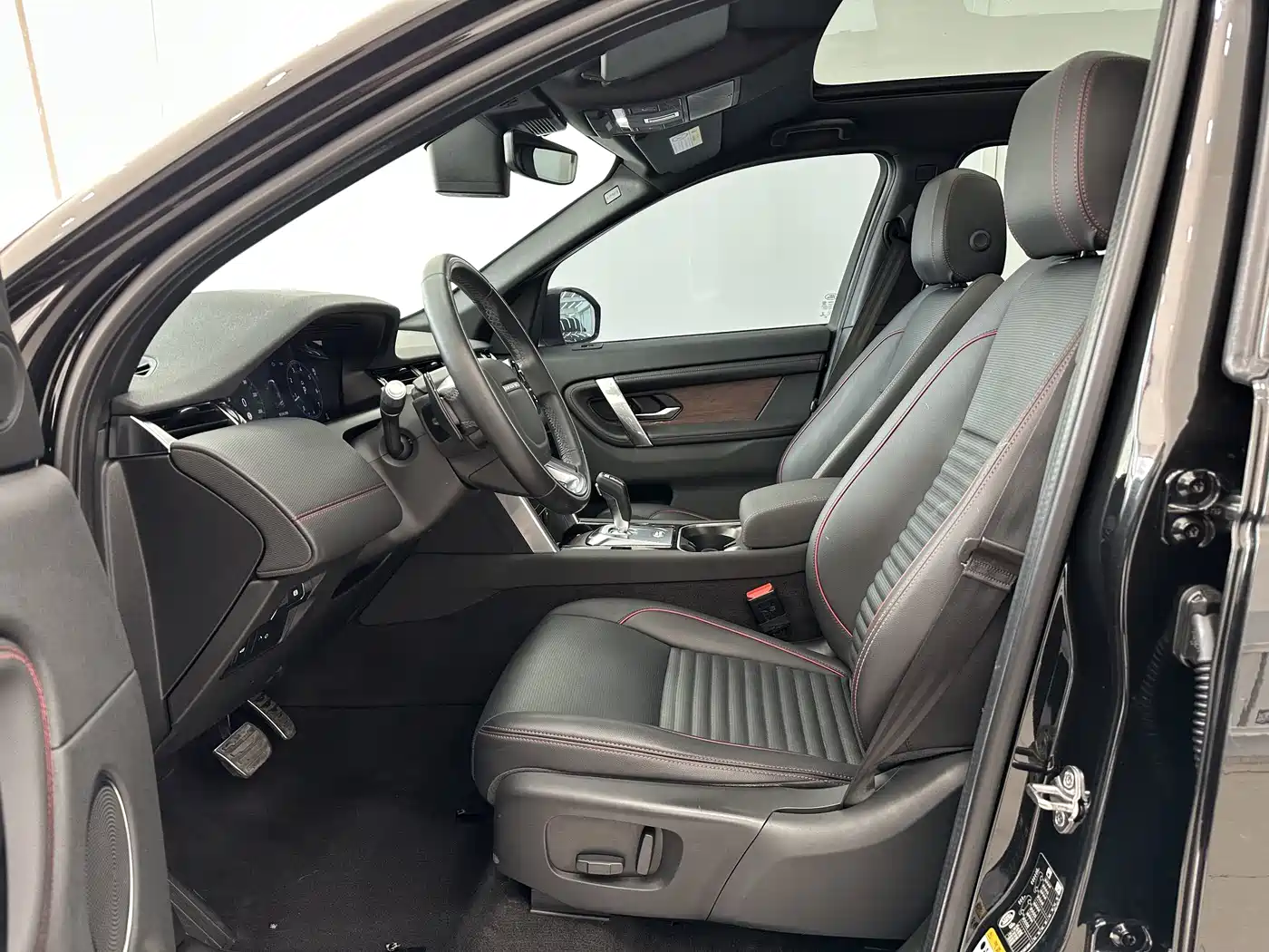 LAND ROVER DISCOVER SPORTS